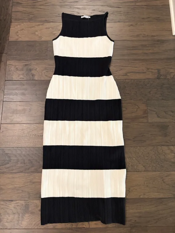New With Tags Abercrombie & Fitch Petite Summer Sweater Dress Sz MP - Image 2