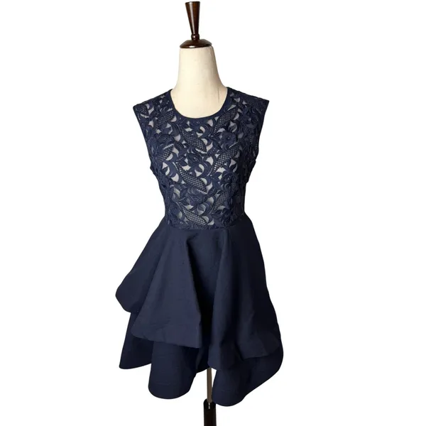 L'ATISTE Lace Mini Dress Women Medium Navy Blue Tiered Ruffle Hem Party Cocktail - Image 2