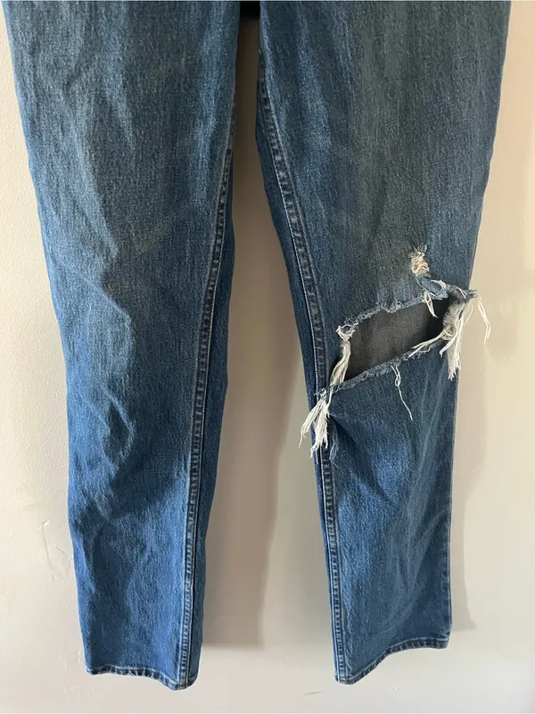 Abercrombie The 90s Straight Ultra High Rise Jeans 26 2 Medium Wash Distressed - Image 3