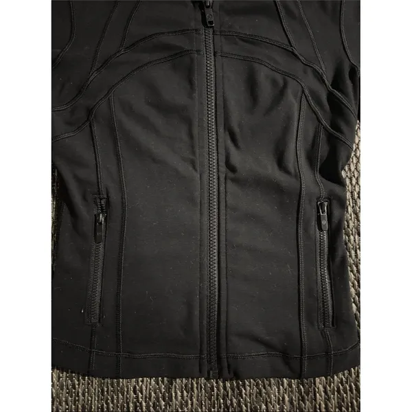 Lululemon Define Cropped Jacket *Nulu Sculpting Bodycon Size 2 - Image 4