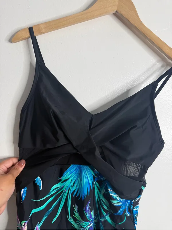 Cupshe Dark Rainforest Wrap Front Mesh Cutout One Piece Swimsuit Medium‎ Beach - Image 5