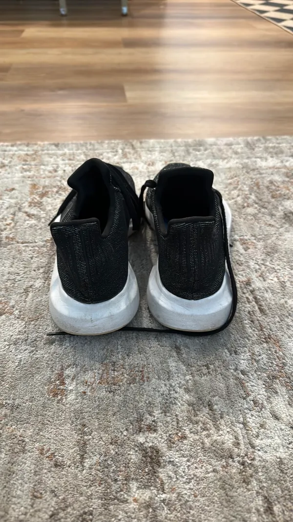 Adidas Sneakers - Image 3