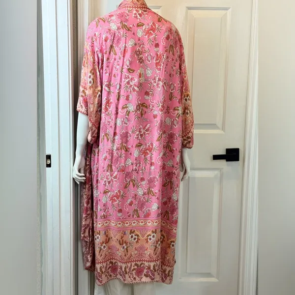 R. Vivimos Floral Pink Kimono Robe Size XL. F47 - Image 3