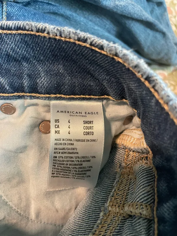 American Eagle Super High Rise Straight Jean - Image 4