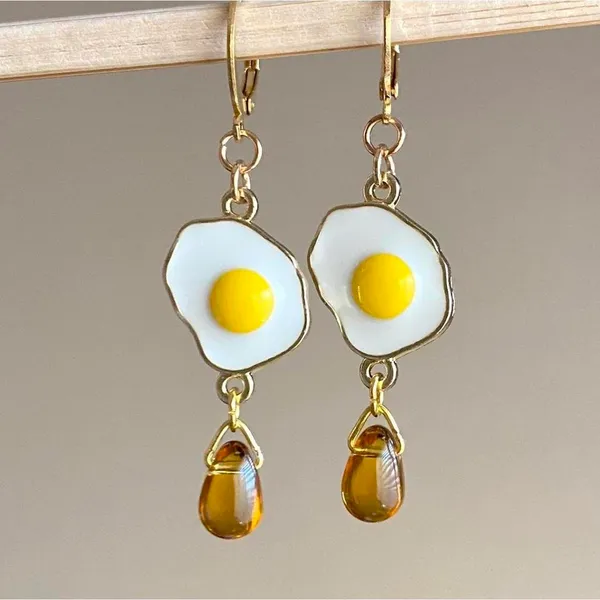 Handmade Kawaii funny funky sunny side up egg & amber color teardrop bead necklace 🍳💛 - Image 6
