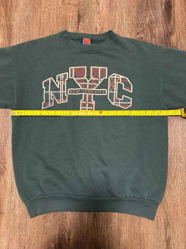 Vintage Disney Plaid New York Graphic Crewneck Sweatshirt - Image 5