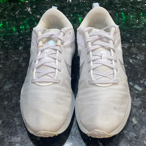 Nike Downshifter 12 Road Running Shoes Size 8.5 - Image 4