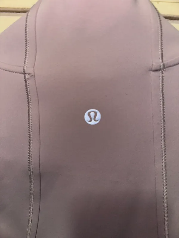 Lululemon Zip-Up Jacket - Image 4
