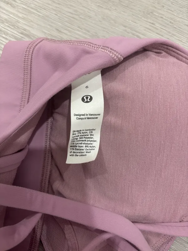 Lululemon Sports Bra 6 - Image 4