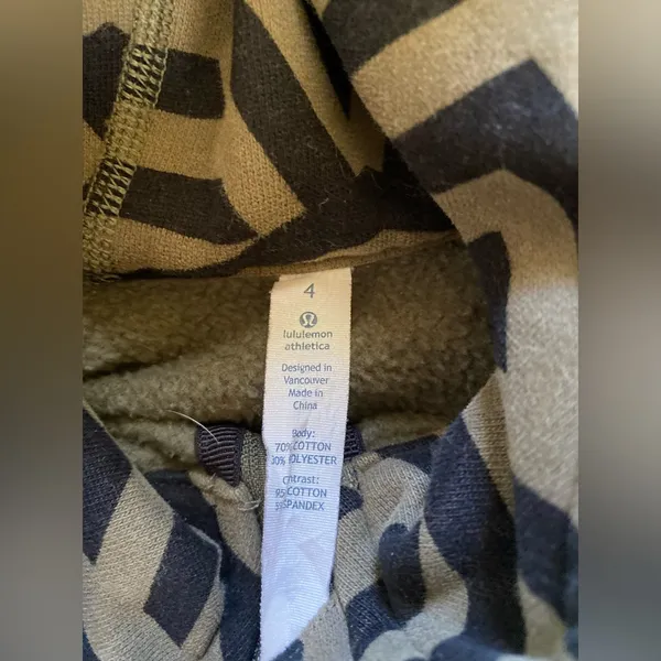 Lululemon women’s size 4 jacket - Image 2