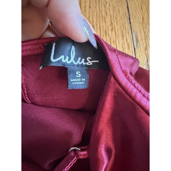 Lulus Red Satin V Neck Strappy Side Slit Maxi Formal Gown - Image 5