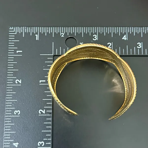 Vintage AVON Moroccan Weave Wide Cuff Chunky Statement Gold Tone Bangle Bracelet - Image 10