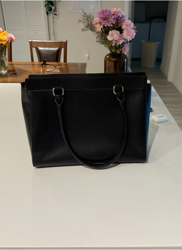 Black Kate Spade Purse - Image 4
