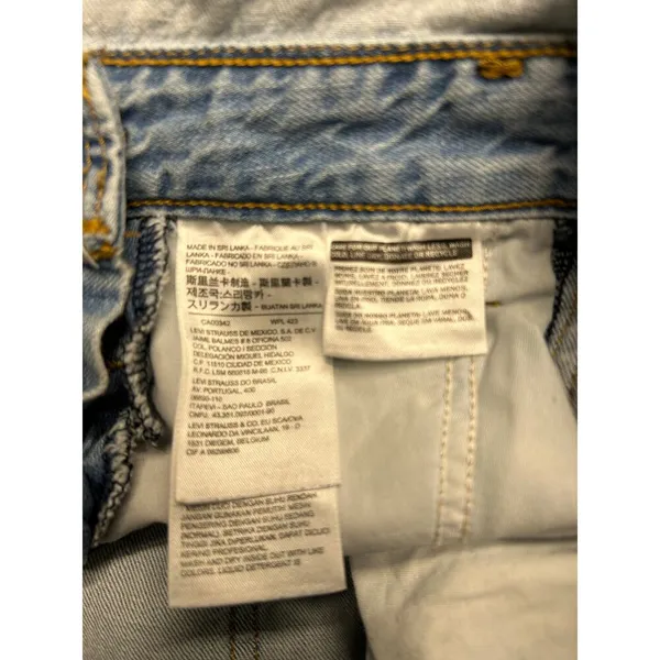 Levi’s classic slim fit light wash overalls. women’s size small. - Image 5