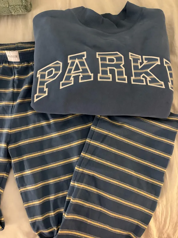 Parke striped mock neck and sweatpants - Image 4