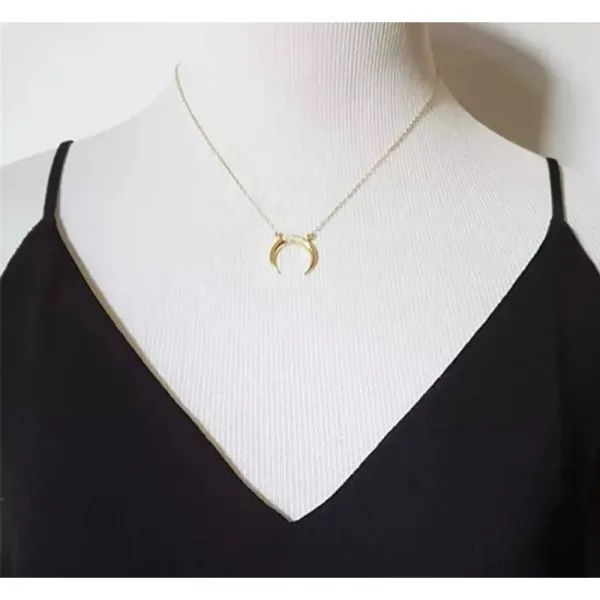 NEW Women's Gold-Plated Crescent Moon Horn Necklace‎ Size 16 + 2” - Image 5
