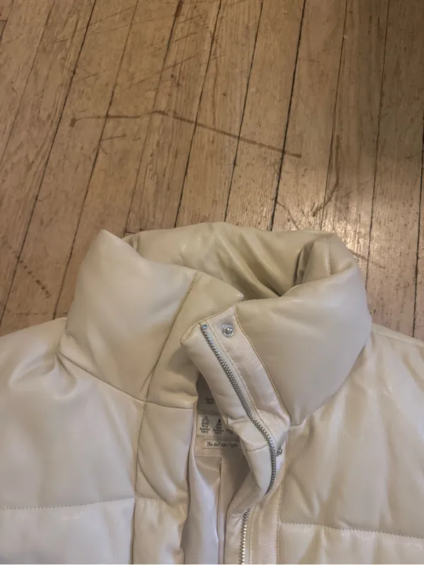 Abercrombie & Fitch Cream Puffer Jacket - Image 2