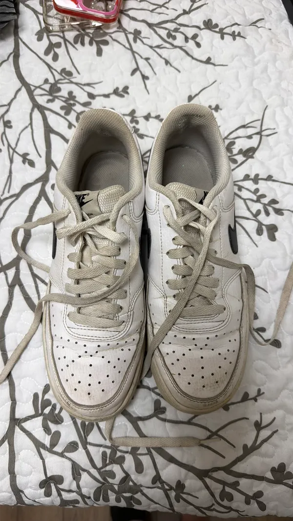 Nike Shoes - Image 2