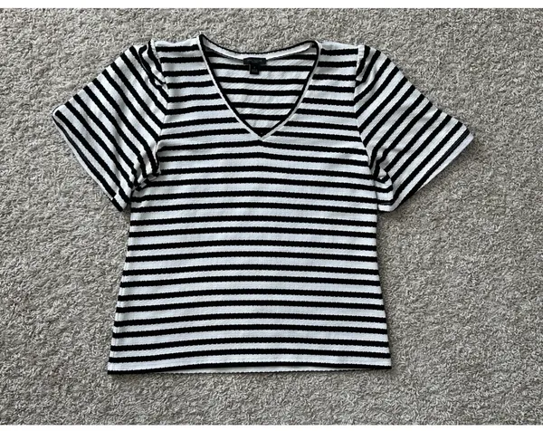Ann Taylor Sz S Black & White Striped Knit Top Tee T-Shirt Cute!! - Image 2