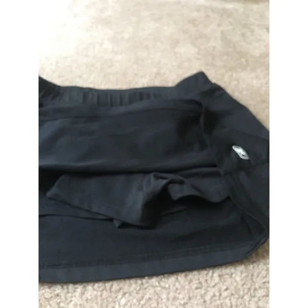 Reebok Women's Skort Skirt Shorts Size Medium Black Activewear - Image 7