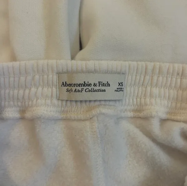 Abercrombie & Fitch white sweatpants Size XS #loungewear #cozy - Image 3