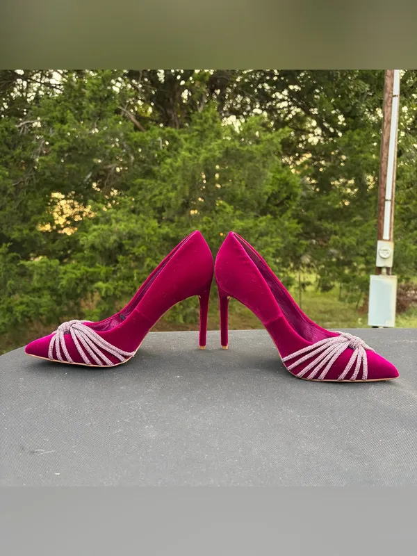 Vince Camuto Faine Magenta Velvet Rhinestone Bow Pointed Toe Pumps Heels Shoes 8 - Image 8