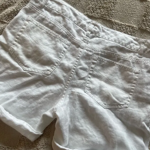 J. Jill Women's White Linen Shorts Cuffed Relaxed Beach Summer Coastal 8 - Image 7