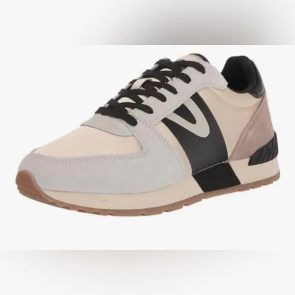 Tretorn Layola 2.0 Beige and Black Athletic lace up Shoes. 9 - Image 4