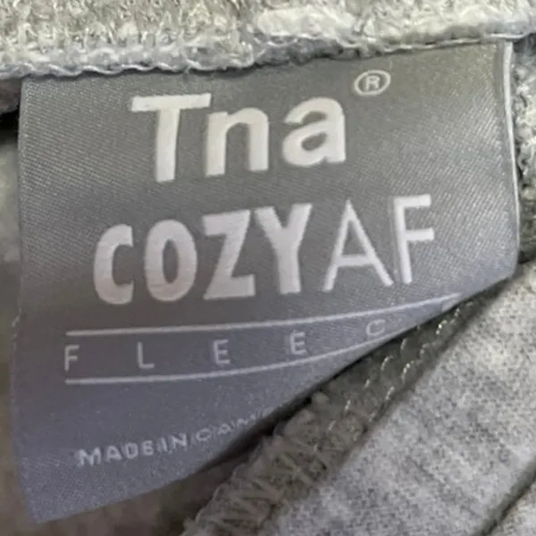 Aritzia TNA Cozy Gray Fleece Elastic Waist Pull On Crop Jogger Sweat Pants Sz M - Image 4