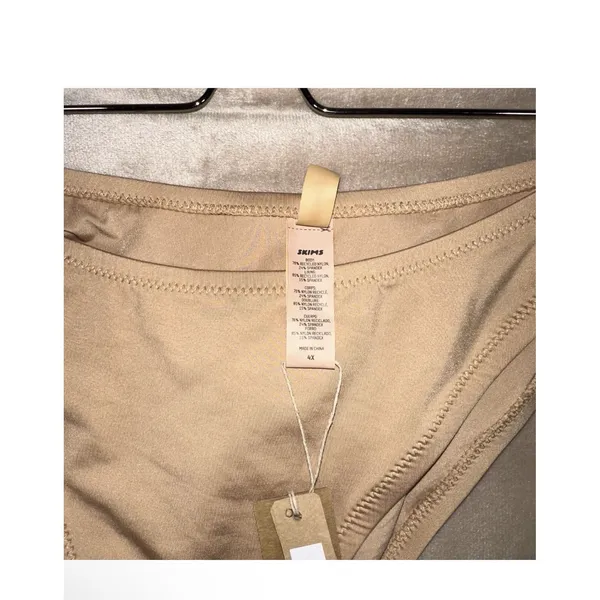 Skims Swim Micro Tanga Bikini Bottom Womens Sz 4X Tan Nylon Stretch Beach Swim - Image 3