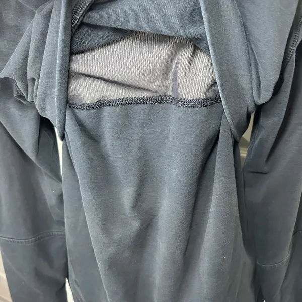 Lululemon Stride Jacket Black Size‎ 6 Full Zip Hoodie Thumbholes Logo Back Vent - Image 8