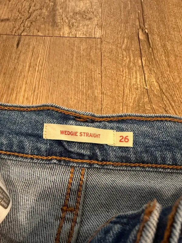 Levi's Classic Light Blue Wedgie Straight Leg Jeans 26 - Image 4