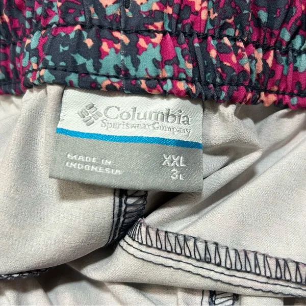 Columbia Bogata Bay Stretch Print Shorts - XXL - Image 4