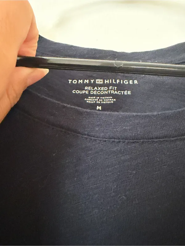 Tommy Hilfiger Navy Short Sleeve Logo Tee with Red Stripe - Image 2
