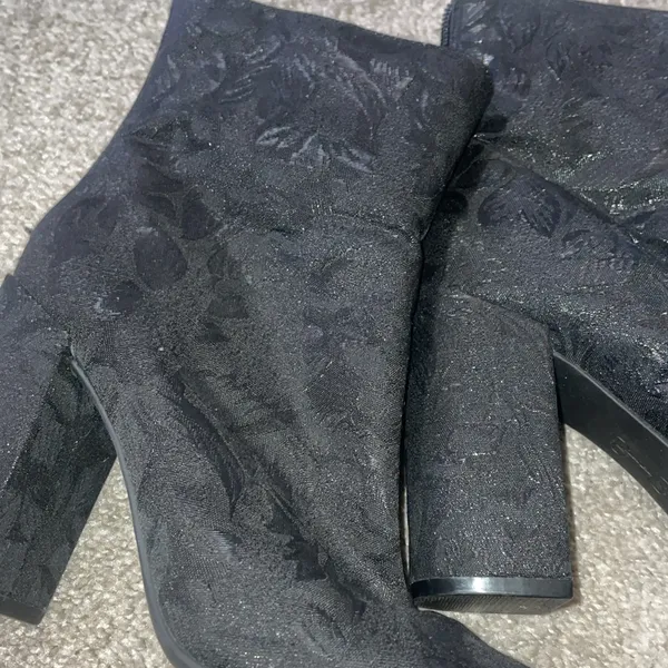 Jessica Simpson moody floral tall block heeled boot size 7.5 aninada - Image 5