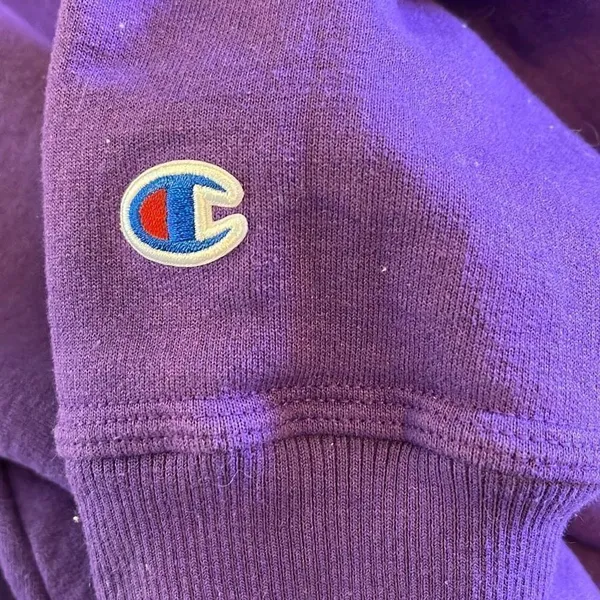Champion Pullover Sweatshirt.‎ Size Medium. Purple Unisex - Image 6