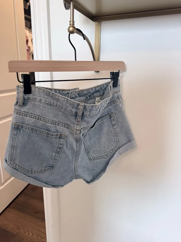 Edikted Low-Rise Jean Shorts - Image 2