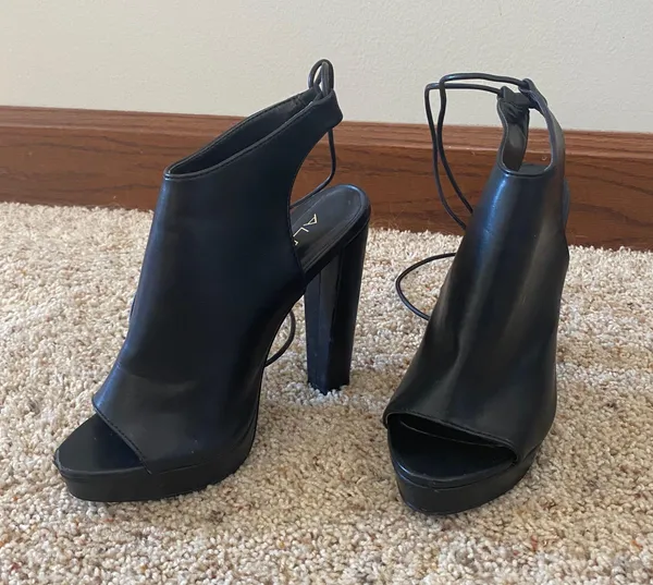 ALDO Open Toe Tie Up Heels - Image 5