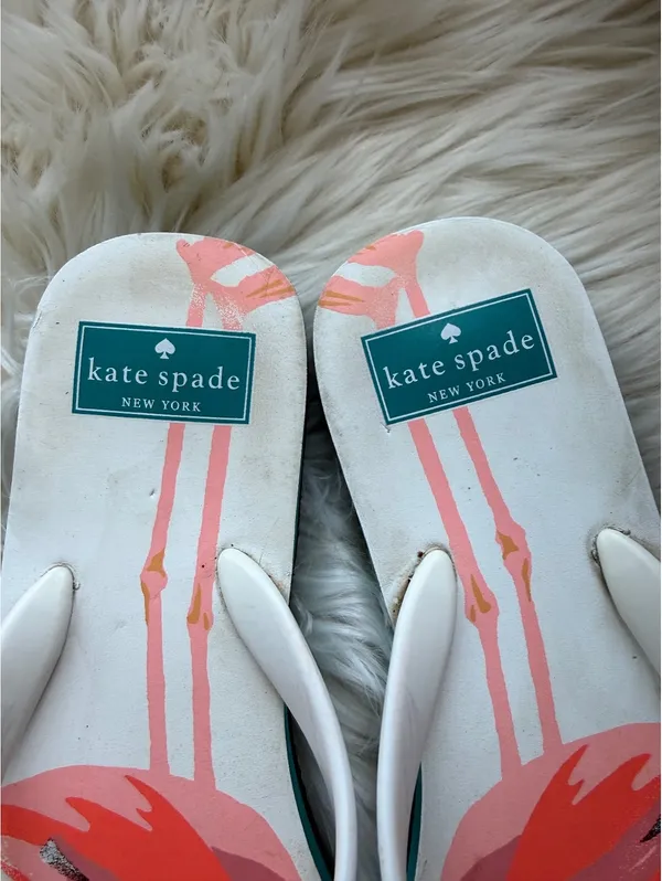 Kate Spade White Flamingo Print Flip Flops Size US 8M - Image 2
