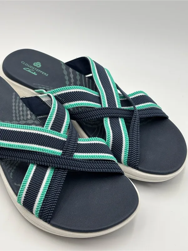 Cloudsteppers by Clarks Navy and Teal Crisscross Slide Sandals Size 9.5 - Image 2