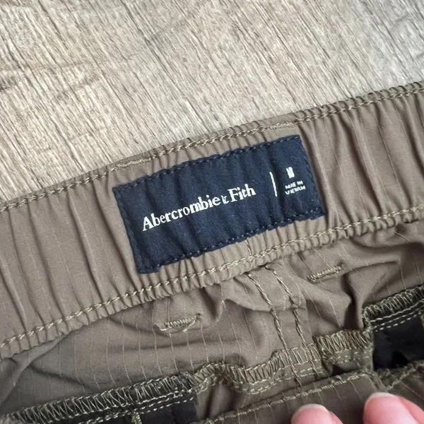 Abercrombie & Fitch medium‎ green joggers - Image 6