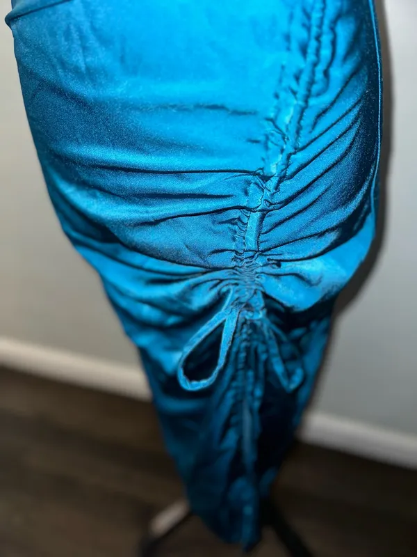 Blue Lulus Dress - Image 3