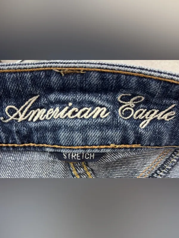 American Eagle Outfitters XL Light Blue Distressed Denim Jean Shorts - Image 6