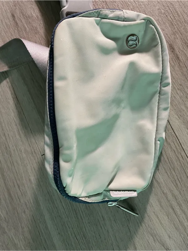 lululemon athletica Belt Bag with Neutral Strap - Image 3