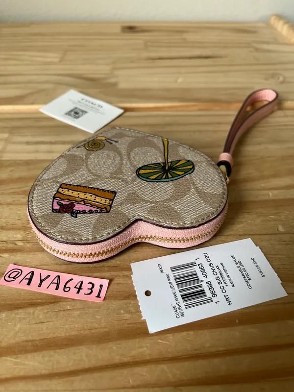 Coach Heart Coin Case - Image 4
