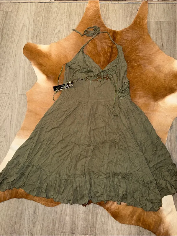 Papermoon Olive Green Boho Halter Dress Size Medium NWT Crochet Ruffle - Image 6
