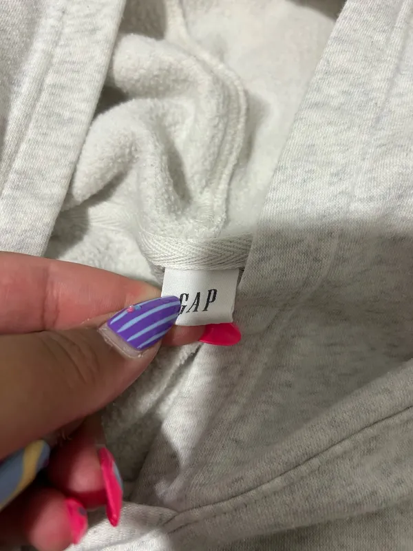 Gap hoodie - Image 3