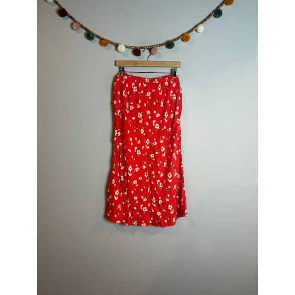 NWT Old Navy red floral midi skirt - Image 2
