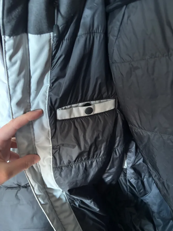 Gray Mountain Hardwear Ski Jacket - Image 4