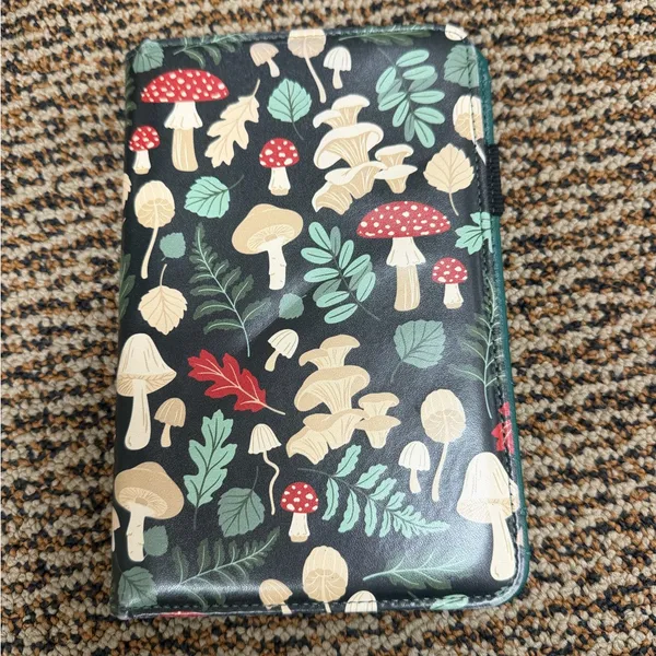 Fungi Mushrooms 🍄 Forest Pattern Wallet For Servers Black - Image 2